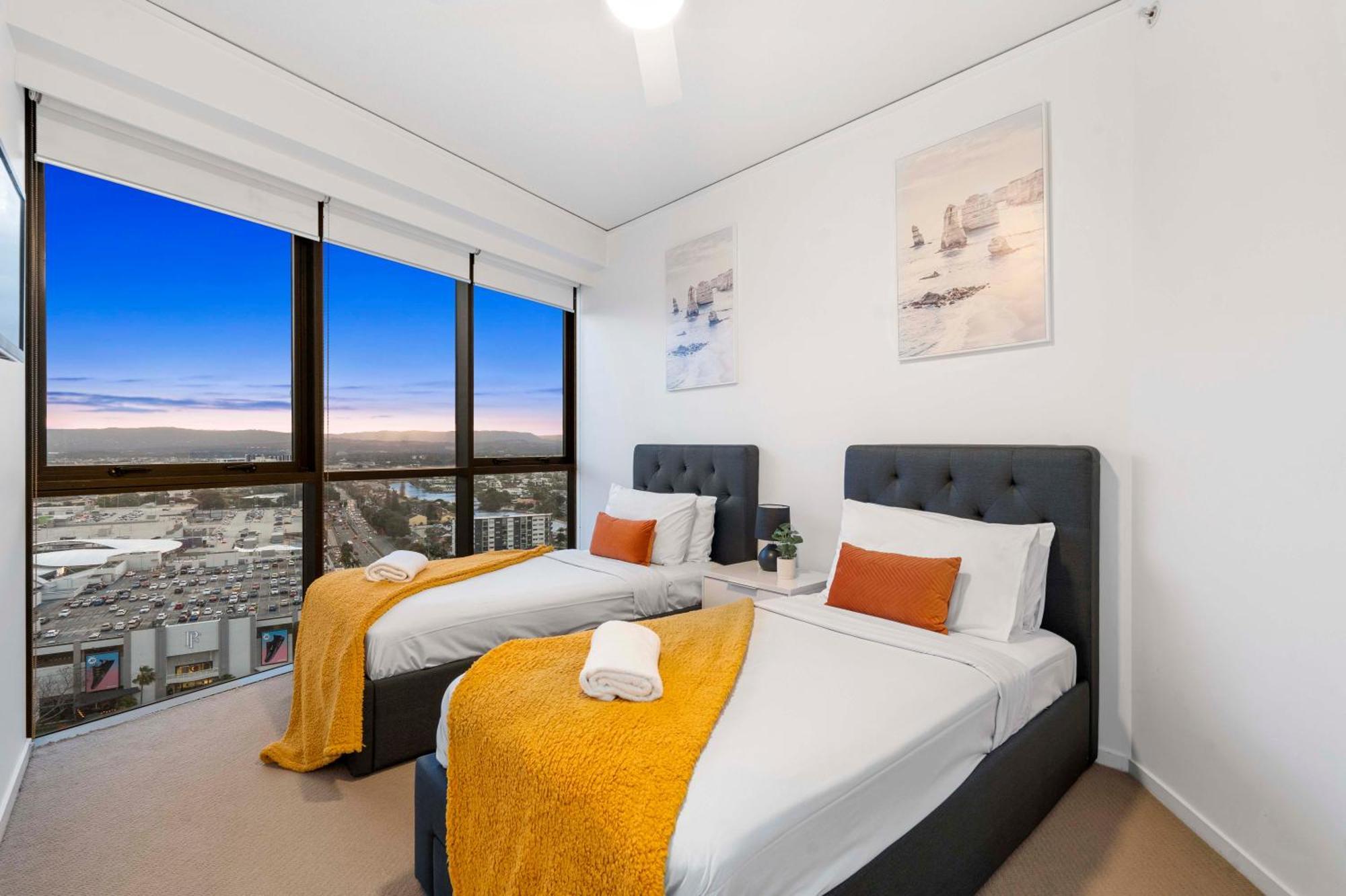 Sierra Grand Broadbeach - Self Contained & Privately Managed Apartments Gold Coast Exterior foto
